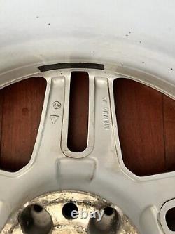 2010-2011 Mercedes E-class W212 Amg Wheel Rim 9.5jx18 A2124012402 Oem