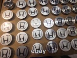 Lot de gros de 97 enjoliveurs de roue central OEM HONDA usagés 44732s9aa000 et plus