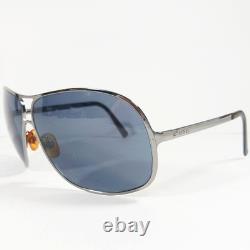 Lunettes de soleil pilote Chanel 4127 c. 108/87 125 à monture argentée avec verres gris et étui